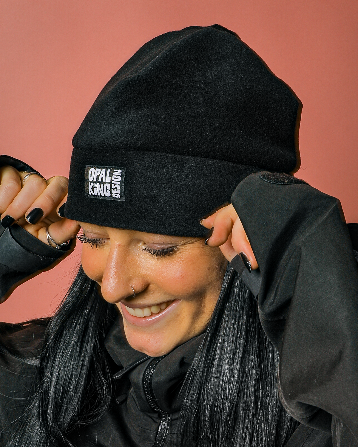 BLACK LOW-PRO BEANIE