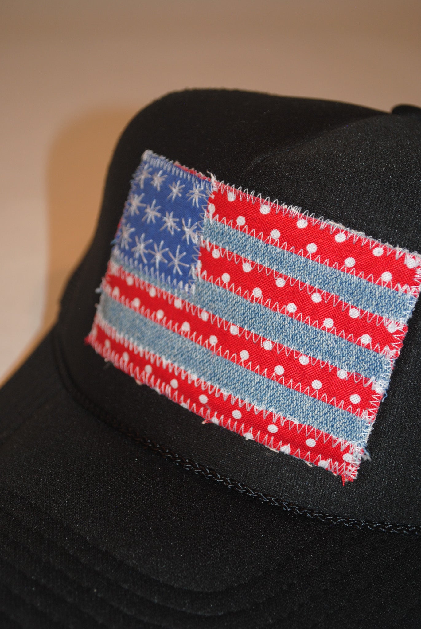 BLACK AMERICAN FLAG TRUCKER