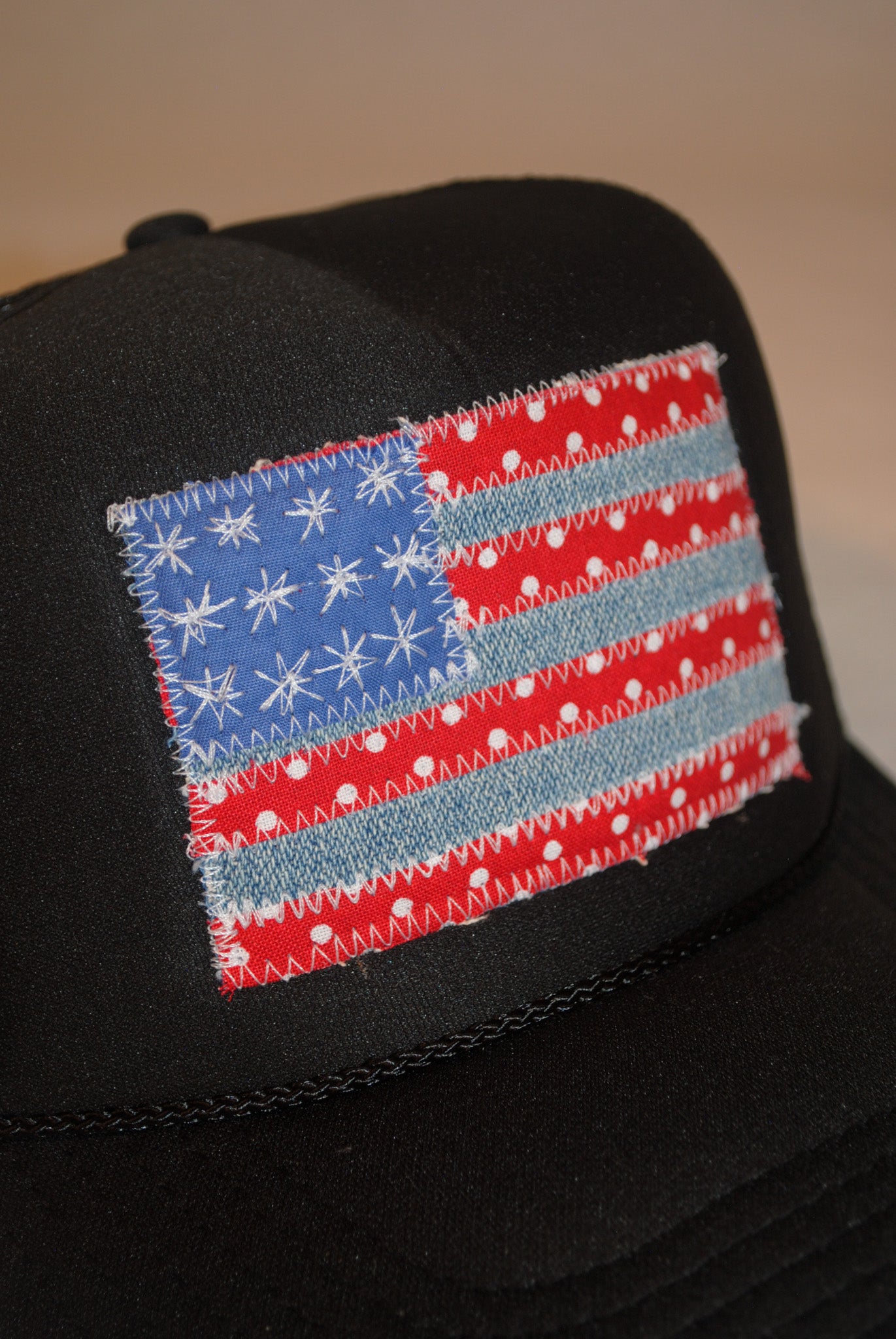 BLACK AMERICAN FLAG TRUCKER