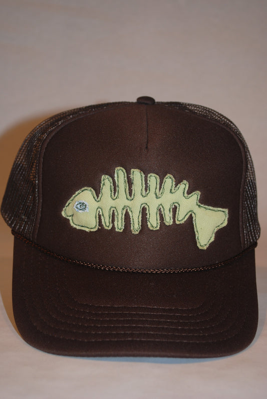 BROWN FISH SKELLY TRUCKER